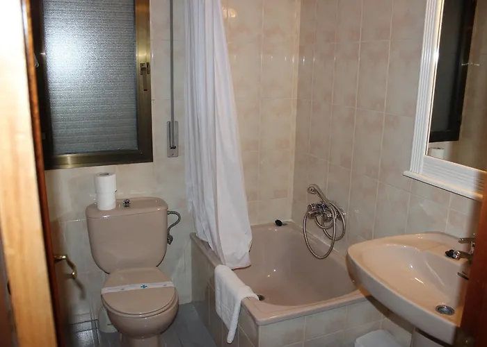 Konukevi Manos Albentosa