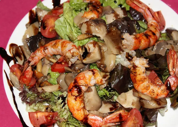 Manos Konukevi Albentosa