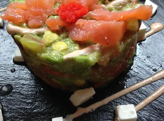 Konukevi Manos Albentosa